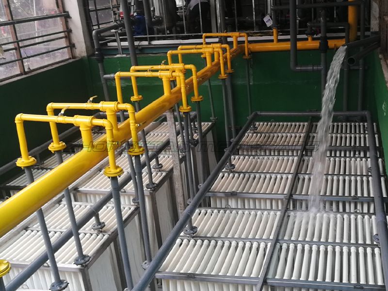 5000噸電子廠生產(chǎn)廢水MBR膜組安裝試水現(xiàn)場(chǎng)（二）